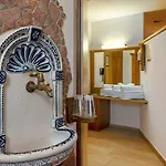 Aurora Aparthotel