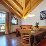 Aparthotel Aurora Fiss