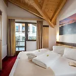 Aparthotel Aurora