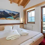 Aurora Aparthotel Fiss