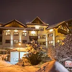 Aurora Aparthotel 4*