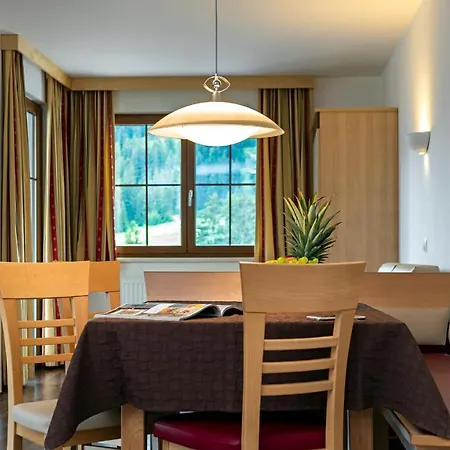 Aurora Aparthotel Fiss