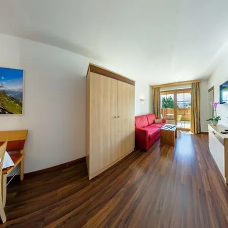 Aurora Aparthotel Fiss