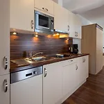 Aurora 4*