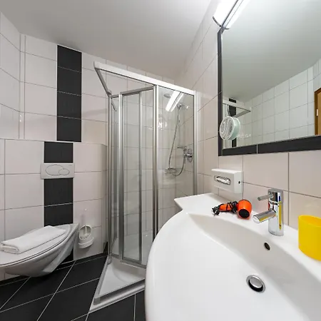 Aurora 4*